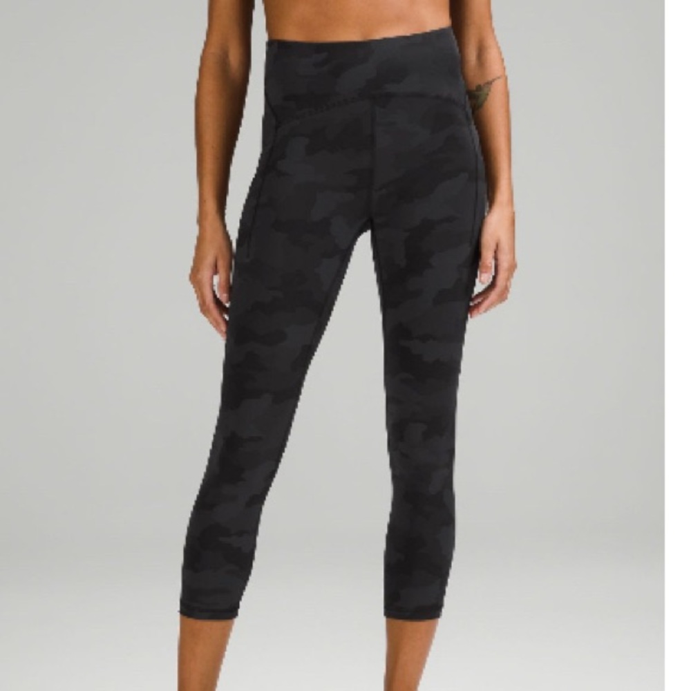 Power thru high-rise crop 23”